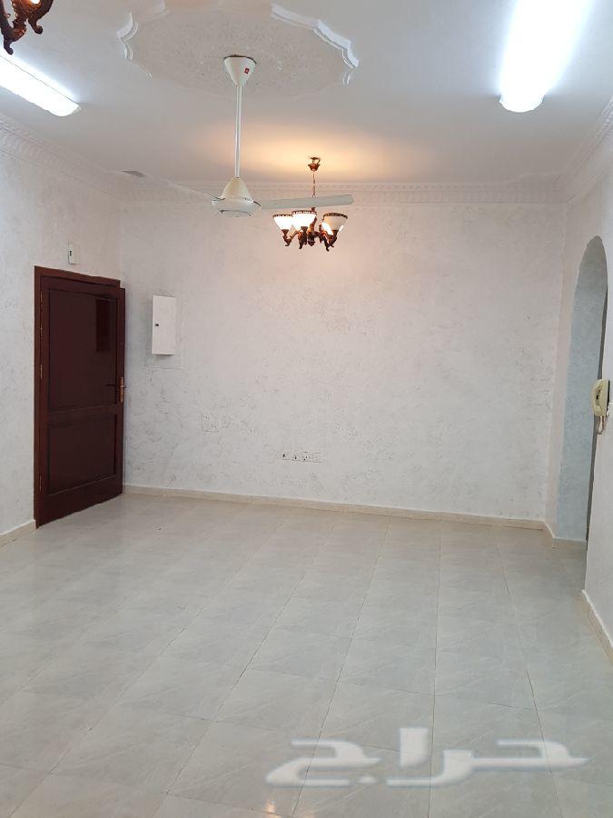 عماره سكنيه 5 شقق مساحتها 625متر بالملك فهد