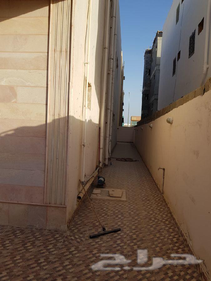 عماره سكنيه 5 شقق مساحتها 625متر بالملك فهد