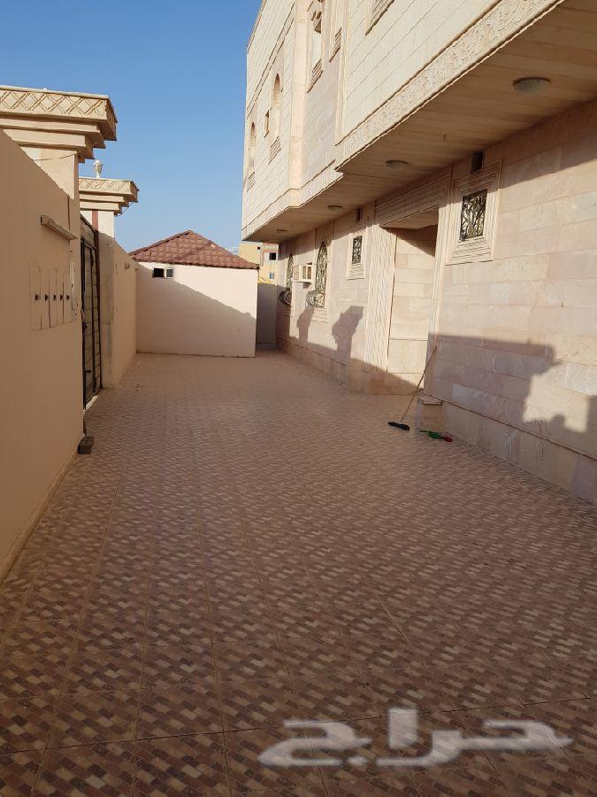 عماره سكنيه 5 شقق مساحتها 625متر بالملك فهد