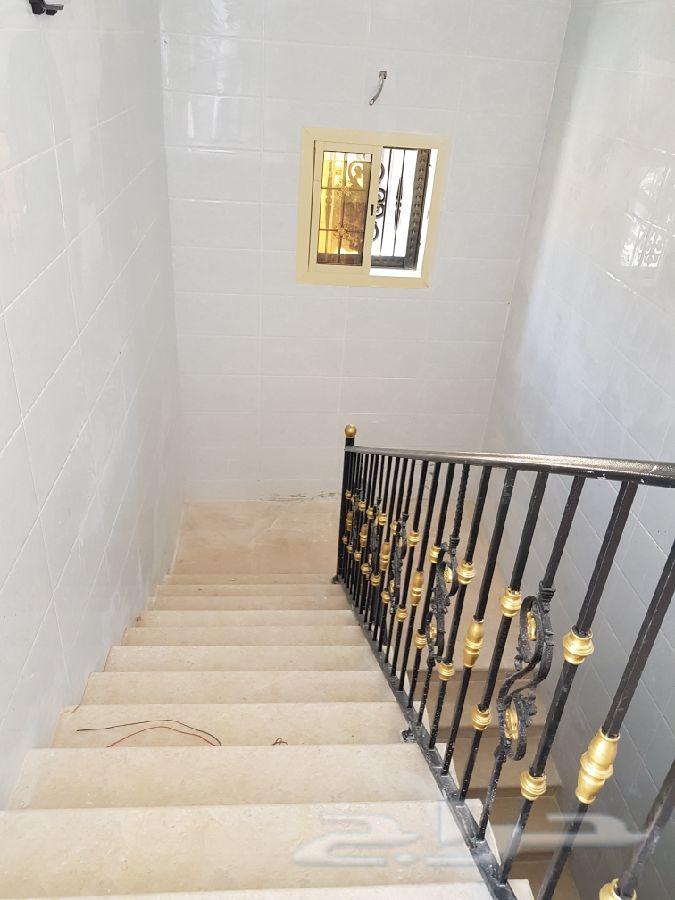 للبيع عماره فاخره تشطيب راقي بمخطط المحيسن