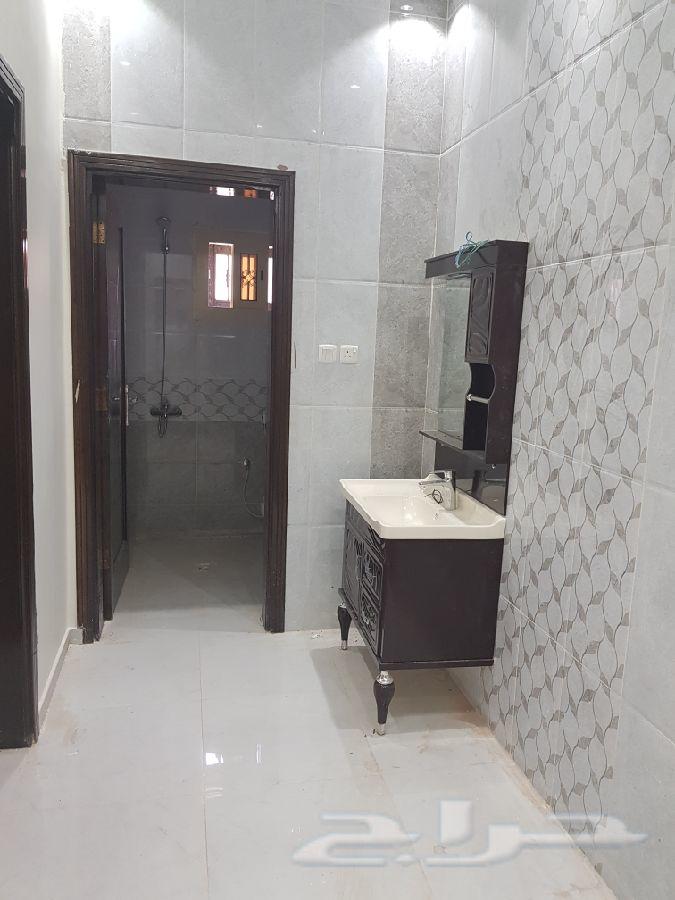 للبيع عماره فاخره تشطيب راقي بمخطط المحيسن