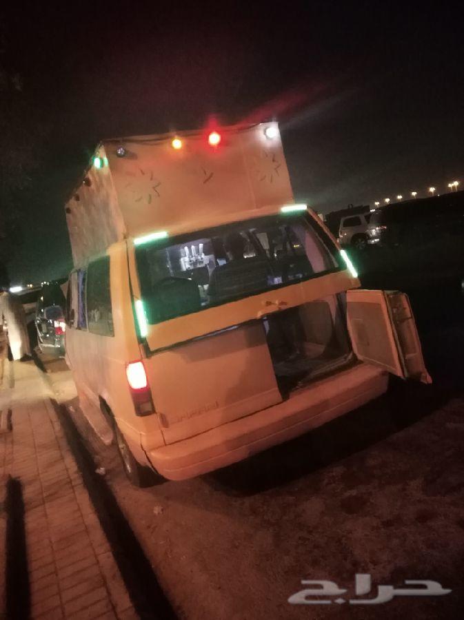 سياره ايس كريم للبيع نظيفه