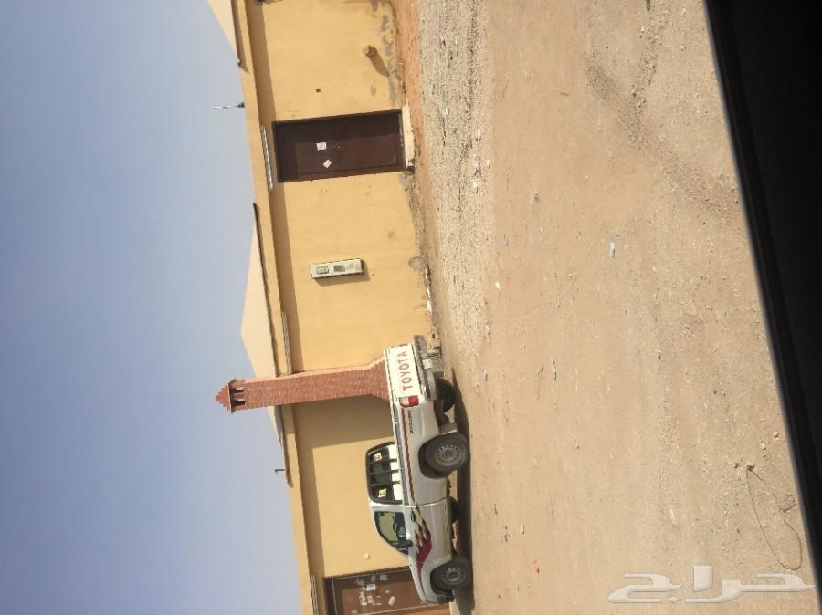 للبيع استراحه عزاب مساحه 10007متر
