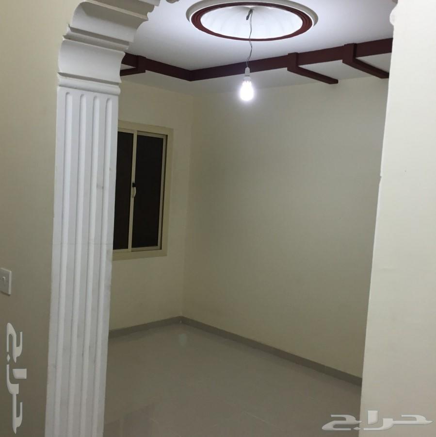 شقق عزاب للايجار بحي الاجاويد و السنابل