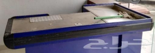 أرفف وديكور محل