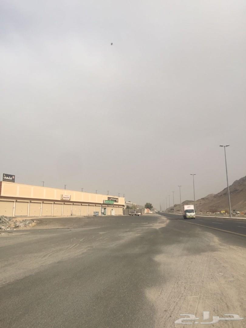 فرصه لا تعوض جميع المحلات للتقبيل والاستثمار