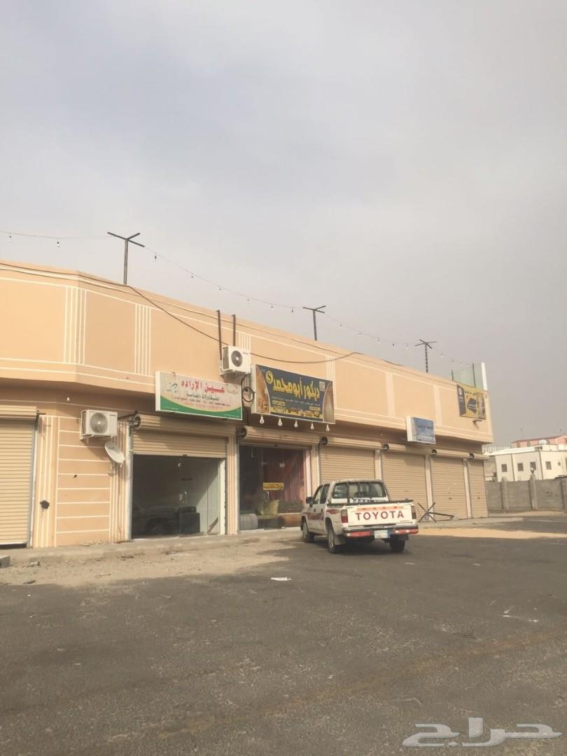 فرصه لا تعوض جميع المحلات للتقبيل والاستثمار