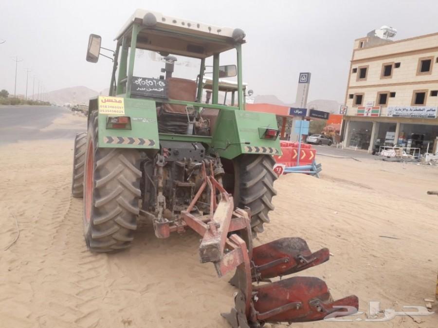 ثلاث حراثات فنت للعمل بنظام اساعات