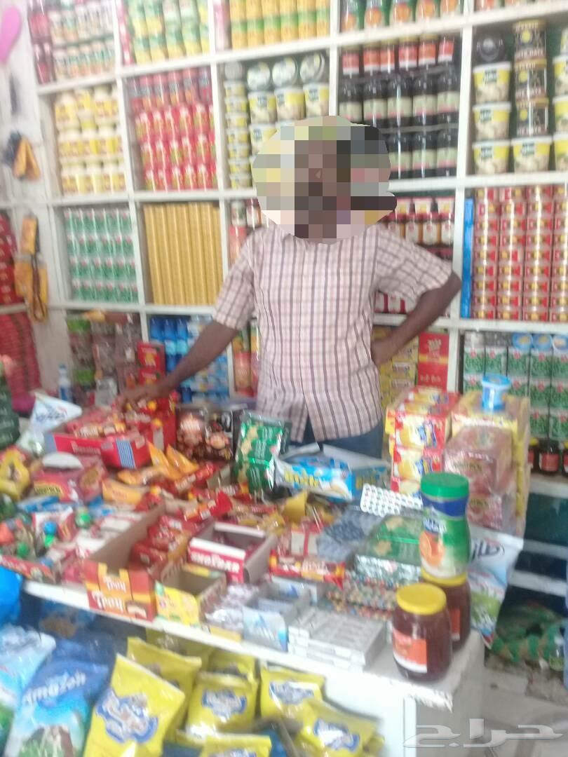 تبي عامل سوداني سايق.او راعي.سايق.طبيب ووو