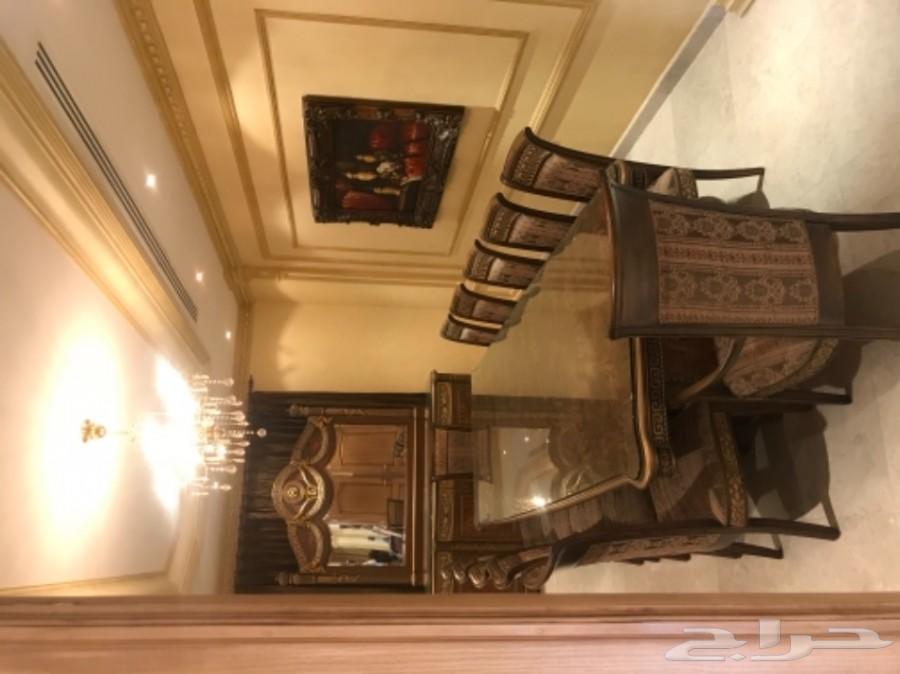 فله حي النخيل الغربي 750م للايجار