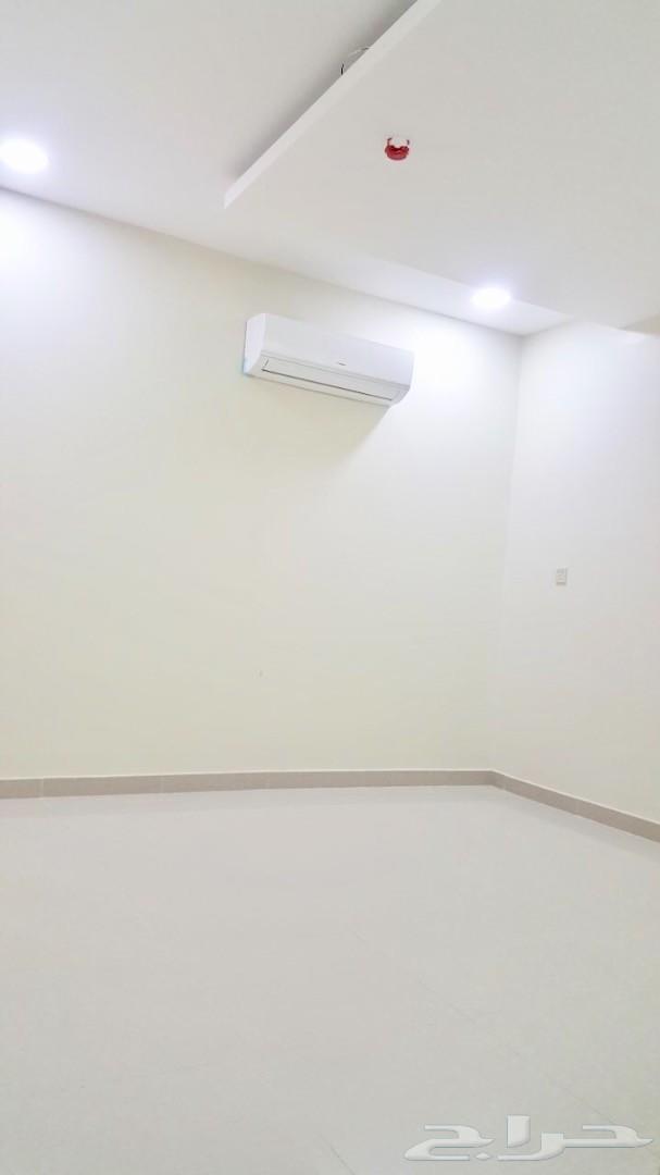 شقق عزاب فاخرة ومكيفة-حي الفرسان والضباب