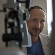 Ingrandire l'immagine: Marco Di Chiaro, oculista Terni