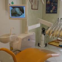 Ingrandire l'immagine: Patrizia Perri, dentista Roma