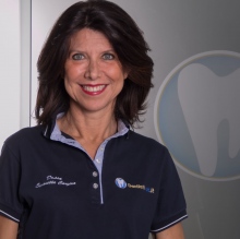Ingrandire l'immagine: Simonetta Carzino, dentista Asti