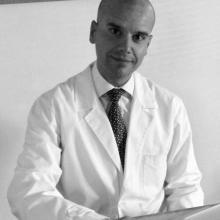 Ingrandire l'immagine: Giovanni Battista Scorcia, oculista Cirò Marina