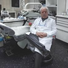 Ingrandire l'immagine: Antonio Maurizio Catalani, dentista Pomezia