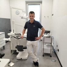 Ingrandire l'immagine: Francesco Rivarossa, dentista Fossano