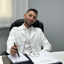 Ingrandire l'immagine: Mirko Pinelli, urologo Castronovo di Sicilia