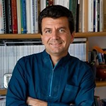 Ingrandire l'immagine: Ugo Macca, dentista Siracusa