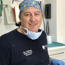 Ingrandire l'immagine: Giuseppe Foderaro, dentista Catanzaro lido