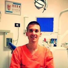Ingrandire l'immagine: Davide Sabbatini, dentista Fonte Nuova