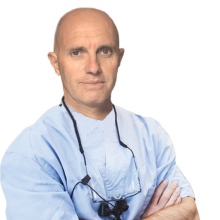 Ingrandire l'immagine: Nicola Paoleschi, dentista Massa