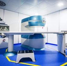 Ingrandire l'immagine: RISONANZA MAGNETICA MUSCOLO SCHELETRICA ., tecnico radiologo Biancavilla