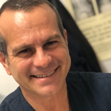 Ingrandire l'immagine: Giuseppe Armenise, chirurgo plastico Bari