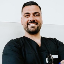 Ingrandire l'immagine: Domenico Iovine, dentista Villa di Briano