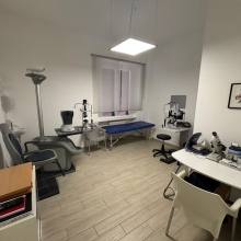 Ingrandire l'immagine: Simone Salvolini, oculista Ancona