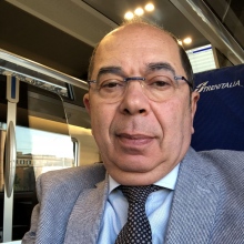 Ingrandire l'immagine: SALVATORE CAPOBIANCO, oculista Napoli