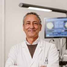 Ingrandire l'immagine: Paolo Sagnelli, oculista Roma