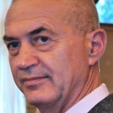 Ingrandire l'immagine: Nino Laurenziello, osteopata Roma