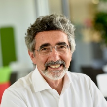 Ingrandire l'immagine: Mario Angi, oculista Padova