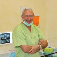 Ingrandire l'immagine: Vincenzo Polito, dentista Ariano Irpino