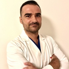 Ingrandire l'immagine: Simone Cerbasi, ortopedico Ancona