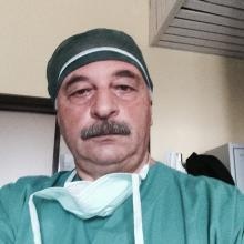 Ingrandire l'immagine: Vincenzo Aiello, urologo Crotone