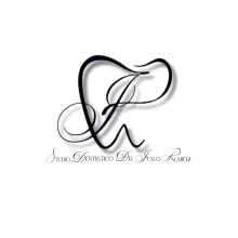 Ingrandire l'immagine: Italo Palmieri, dentista Gizzeria