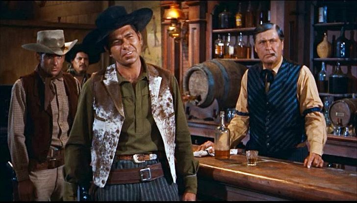 Claude Akins in Rio Bravo