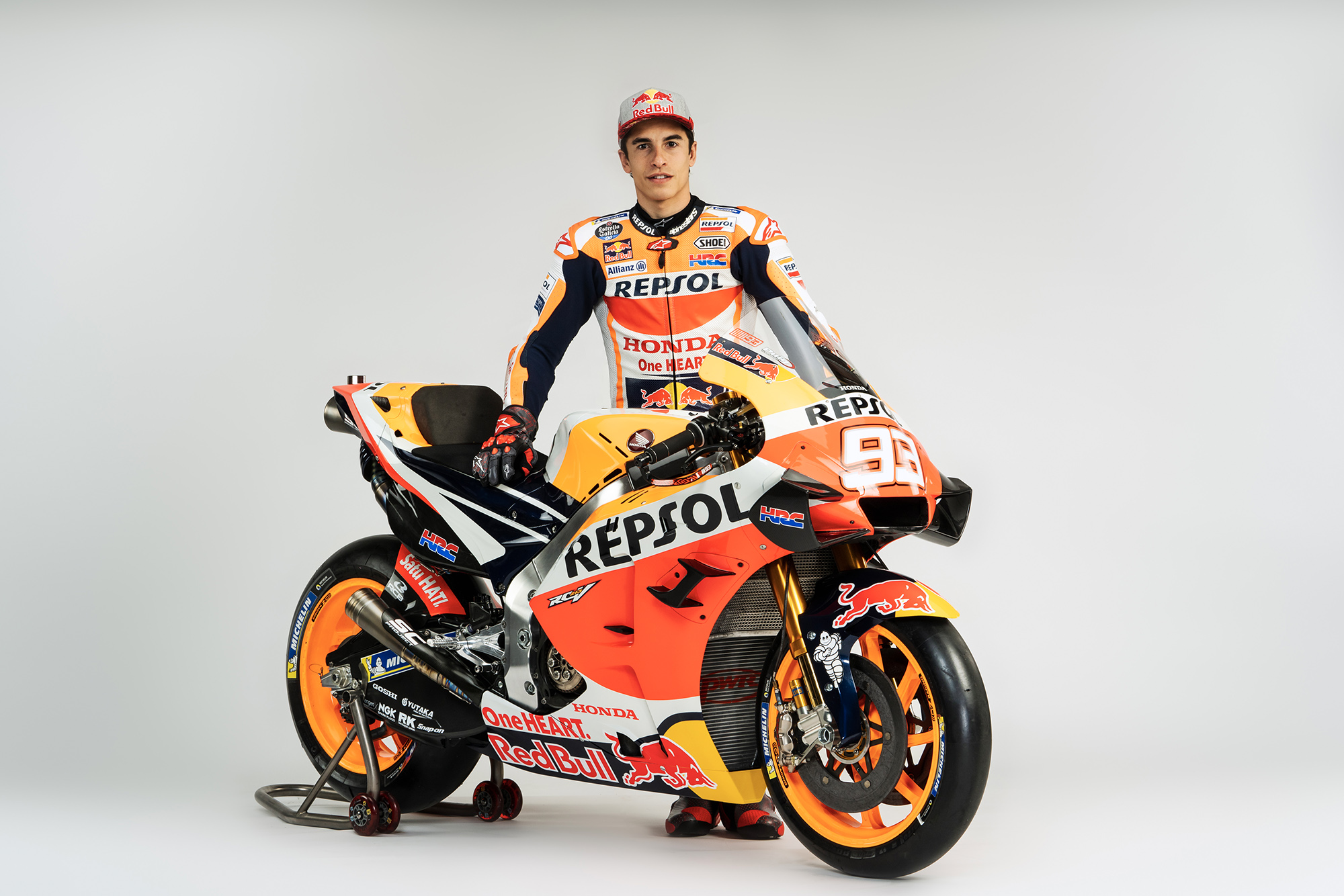 Marc Márquez extends Honda MotoGP contract to 2024