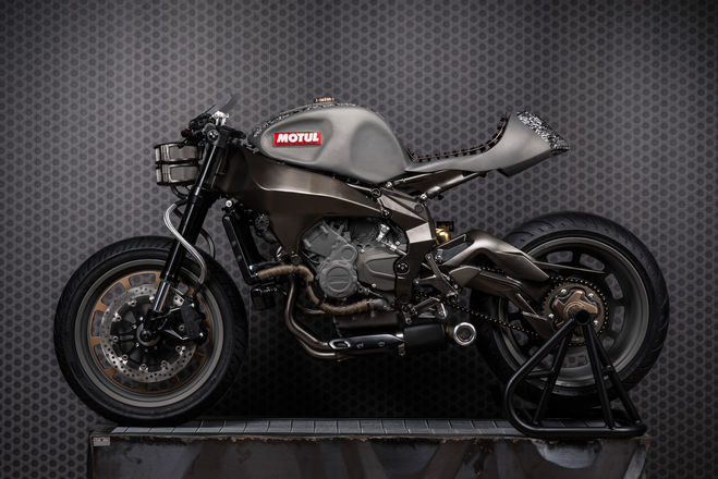Motul Onirika 2853 будет выставлен на благотворительном аукционе в Гран-Пале