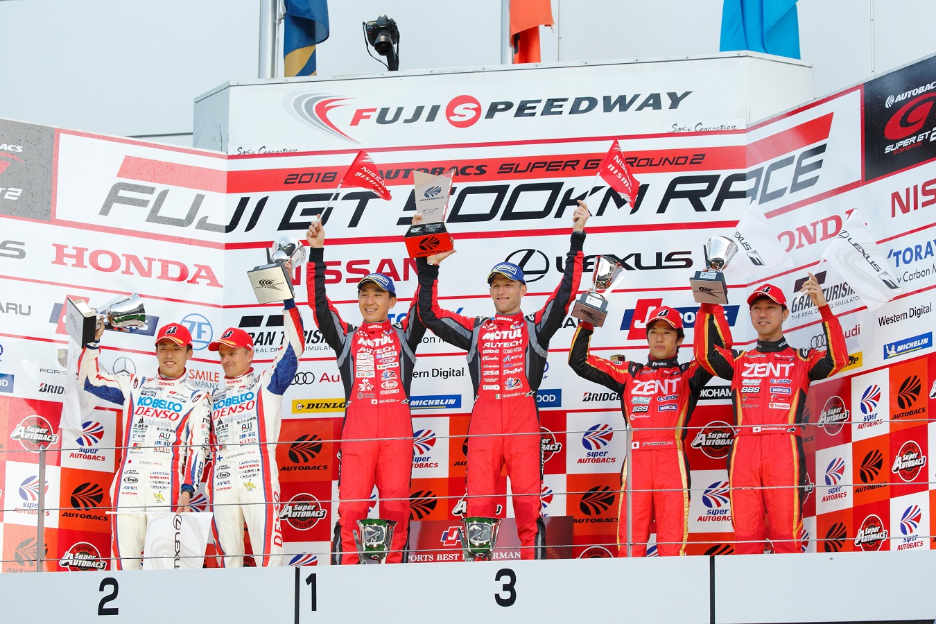 Motul Autech Nismo GT-R wins Fuji Thriller