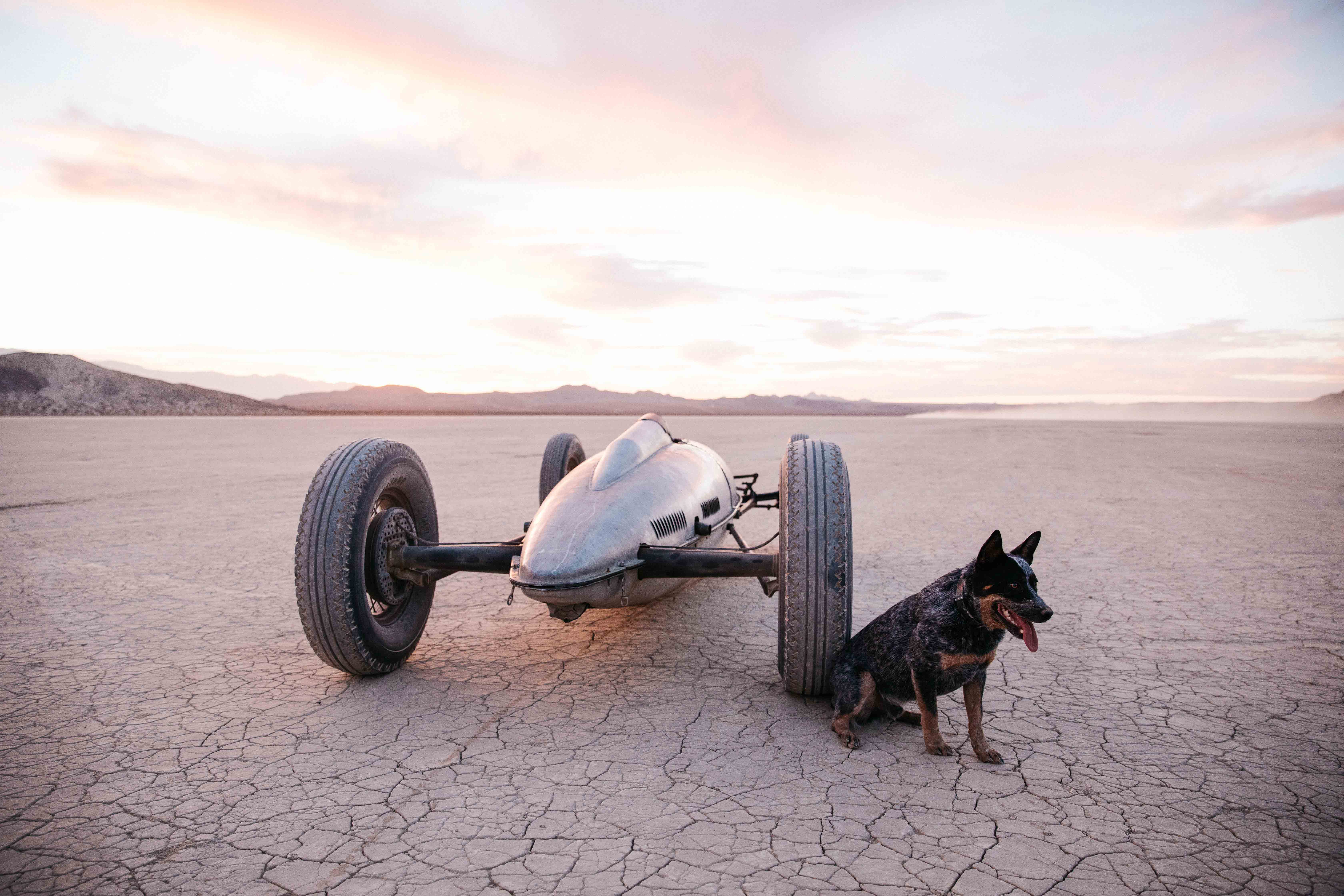 deus extremity: racing is high-speed location scouting.