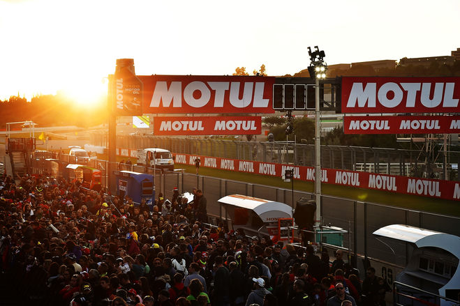 Motul e Valencia chiudono la grande stagione MotoGP ™