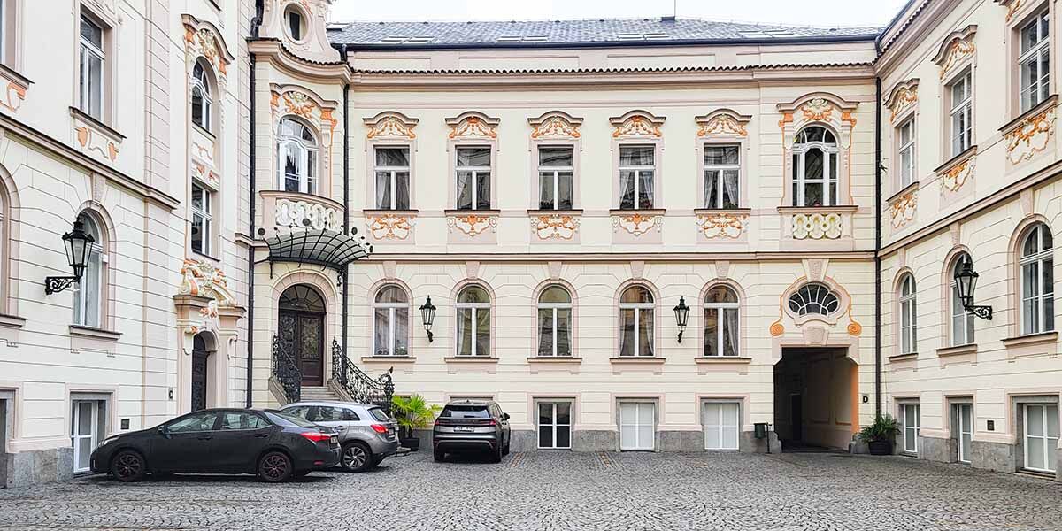 Parking Ostrovní 126/30 header