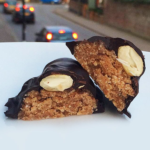 Peanut Butter & Cashew Protein Bars