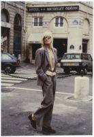 Betty Catroux, place de lâOdĂ©on, Paris, 1980s., © Droits rĂ©servĂ©s