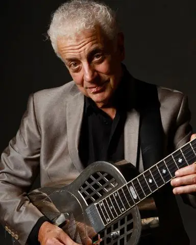 Doug MacLeod