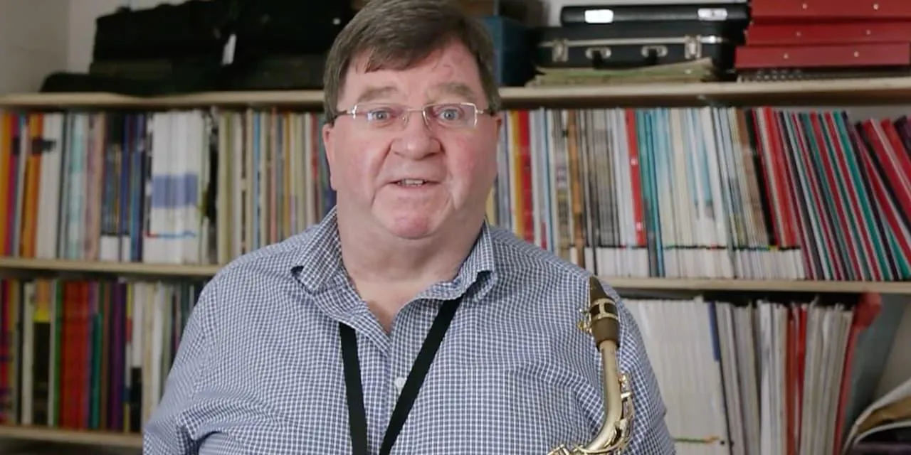 Saxofon: neue Tonarten und tiefe Töne