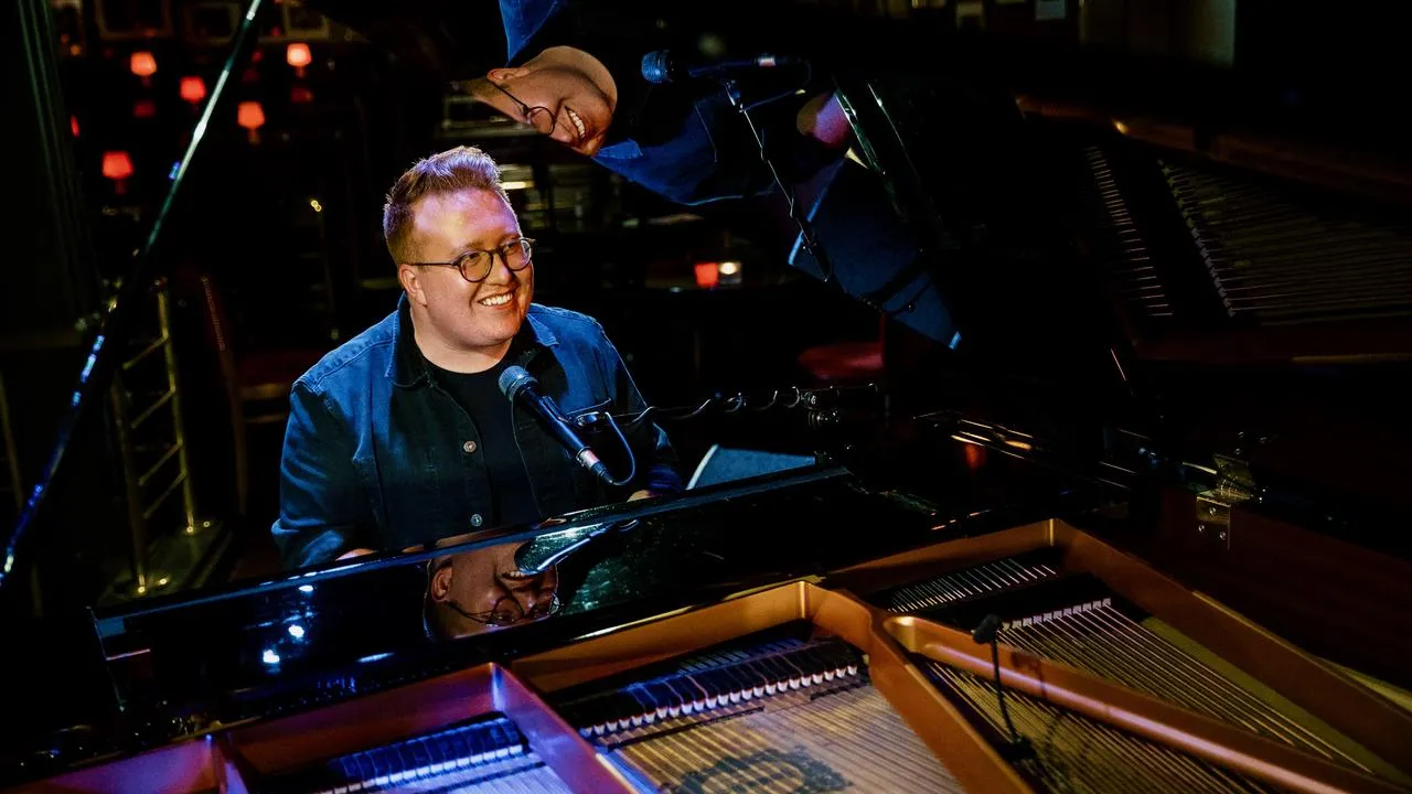 Conviértete en el 'Piano Man' definitivo